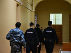 Саратовский суд отправил в строгую колонию организатора банды сутенеров