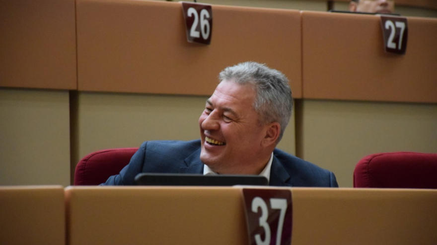 Саратовские депутаты обяжут себя чаще встречаться с населением, но ответственности за прогулы не будет