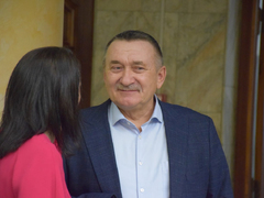 Саратовские депутаты обяжут себя чаще встречаться с населением, но ответственности за прогулы не будет