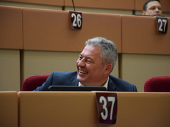 Саратовские депутаты обяжут себя чаще встречаться с населением, но ответственности за прогулы не будет