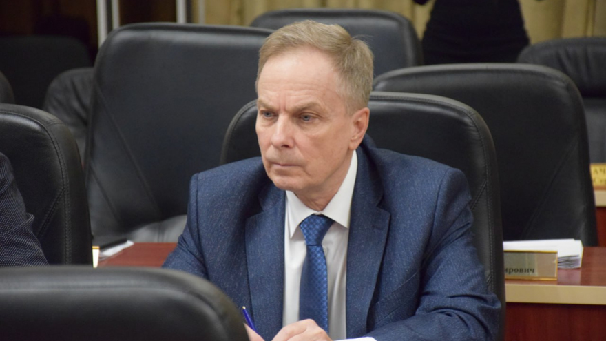 В Саратовской области переехавшим в села учителям заплатят по миллиону