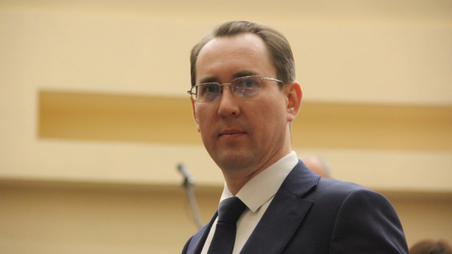 Плитка на площади Столыпина, покупка машин для уборки, уличное освещение: депутаты одобрили поправки в бюджет Саратова