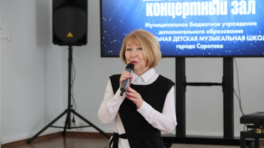 В Саратове открыли виртуальный концертный зал за 700 тысяч рублей: там показывают концерты по телевизору