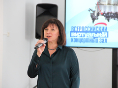 В Саратове открыли виртуальный концертный зал за 700 тысяч рублей: там показывают концерты по телевизору