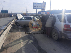 На окраине Саратова женщина-водитель пострадала в ДТП с кроссовером