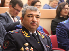 Минимальный уровень безработицы, хороший рост зарплат, крупные инвестпроекты: губернатор отчитывается перед облдумой