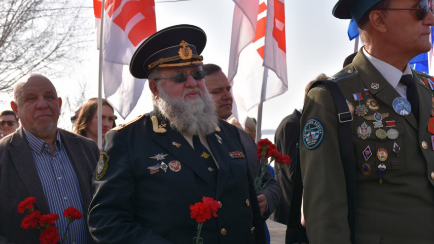 На День космонавтики в Саратов приехали летчик-герой Юрий Шаргин и председатель Госдумы Вячеслав Володин