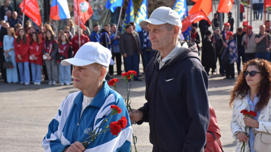 На День космонавтики в Саратов приехали летчик-герой Юрий Шаргин и председатель Госдумы Вячеслав Володин