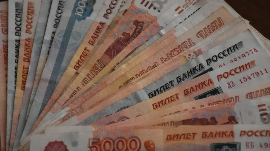 Пенсионерка поговорила с сотрудником ФСБ и задолжала миллион