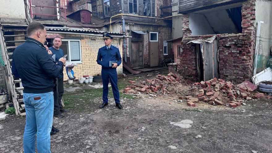 В Саратове обрушилась пристройка к дому-памятнику: прокуратура начала проверку