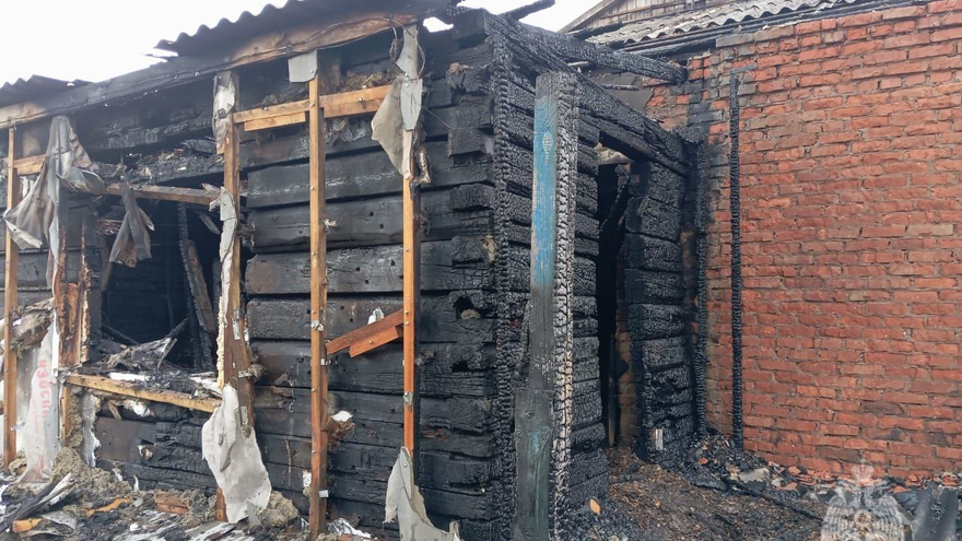 Неосторожный курильщик устроил пожар и погиб