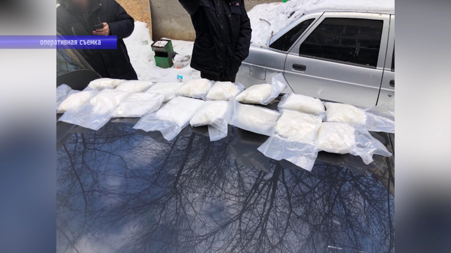 В Саратовской области поймали наркокурьера: у него изъяли 8 килограммов мефедрона