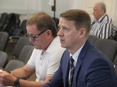 Власти надеются до лета получить проект ремонта убитой дороги на Братьев Никитиных (его должны были сделать еще к весне)