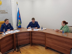 Саратовцы пожаловались заместителю генпрокурора Шишкину на чиновников, управляющие компании и приставов