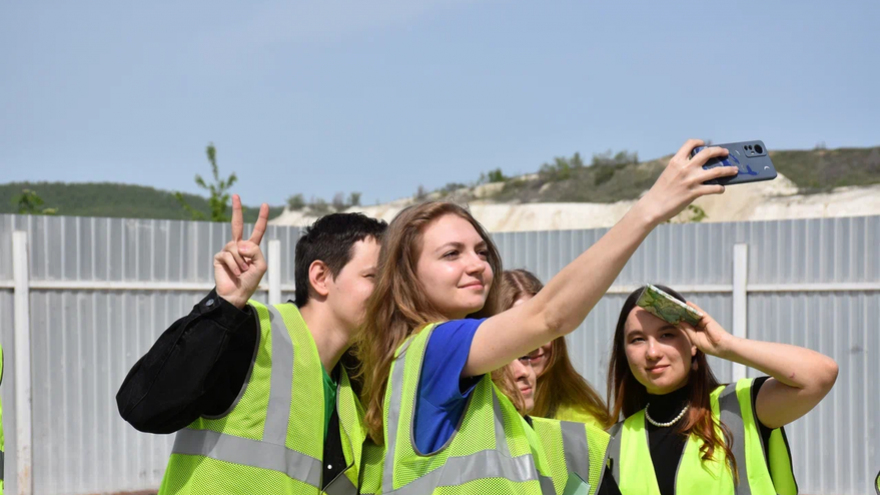 От лаптей до высоких технологий: как за 130 лет изменился один из крупнейших цементных заводов России