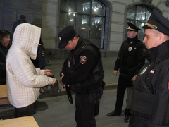 Храмы и кладбища на Пасху посетила 31 тысяча саратовцев. Их охраняли 1,5 тысячи полицейских