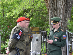 В Саратове почтили память погибших в ВОВ у монумента Воину-освободителю