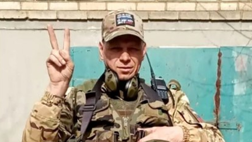 Полицейский, гранатометчик, участник чеченской кампании и СВО: под Саратовом простились с Вячеславом Маслениковым