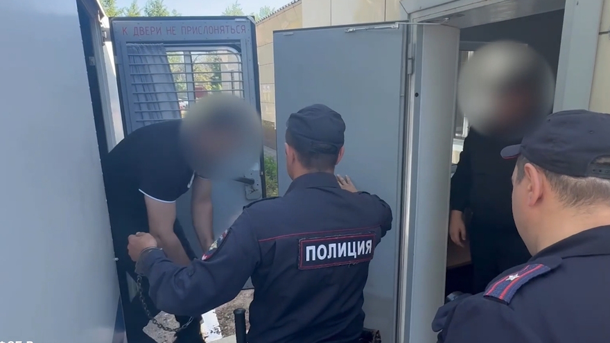 Мужчина уговаривал российского контрактника сдаться в плен украинским бойцам: подстрекателя отправили в тюрьму