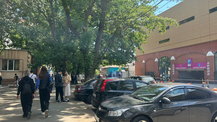 В Саратове вновь эвакуировали Триумф Молл