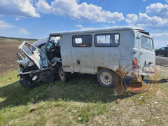 Под Саратовом в ДТП с автобусом погибла женщина