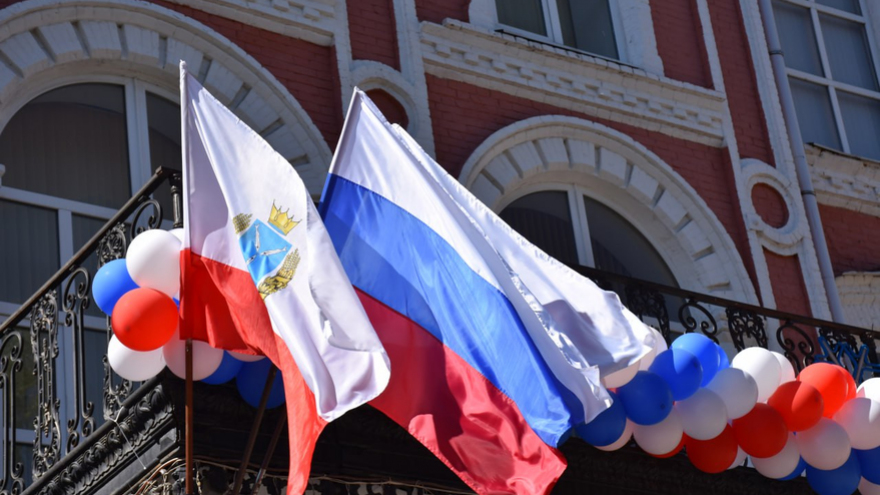 Саратовские выпускники расплакались на Последнем звонке