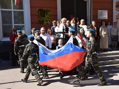 Саратовские выпускники расплакались на Последнем звонке