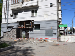 Обрушение балкона в Саратове: дети зашли в подвальную квест-комнату за мгновения до ЧП