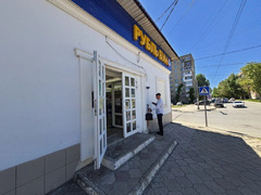 Магазины в Кировском районе нарушают правила благоустройства