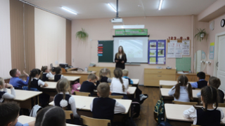 С начала учебного года специалисты саратовского филиала Россети Волга провели 380 уроков электробезопасности