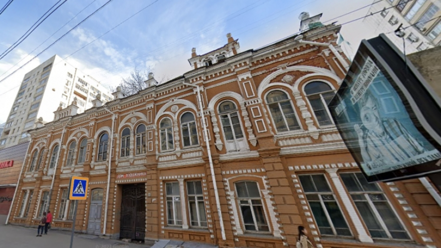 Министр анонсировал передачу Дома художника в Саратове инвесторам