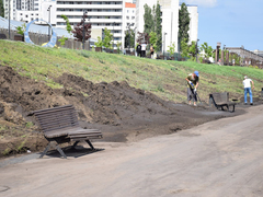 На саратовской набережной горожанам подпортили отдых КамАЗом