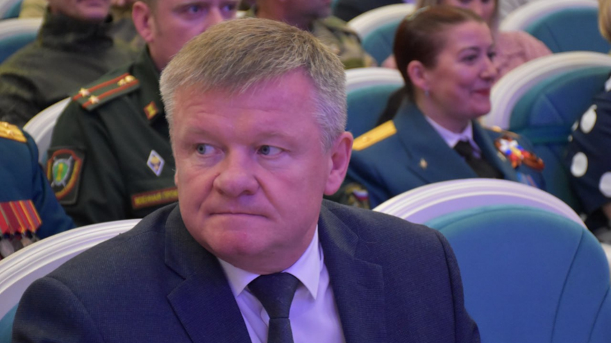 Саратовской семье с 9 детьми вручили орден Родительская слава