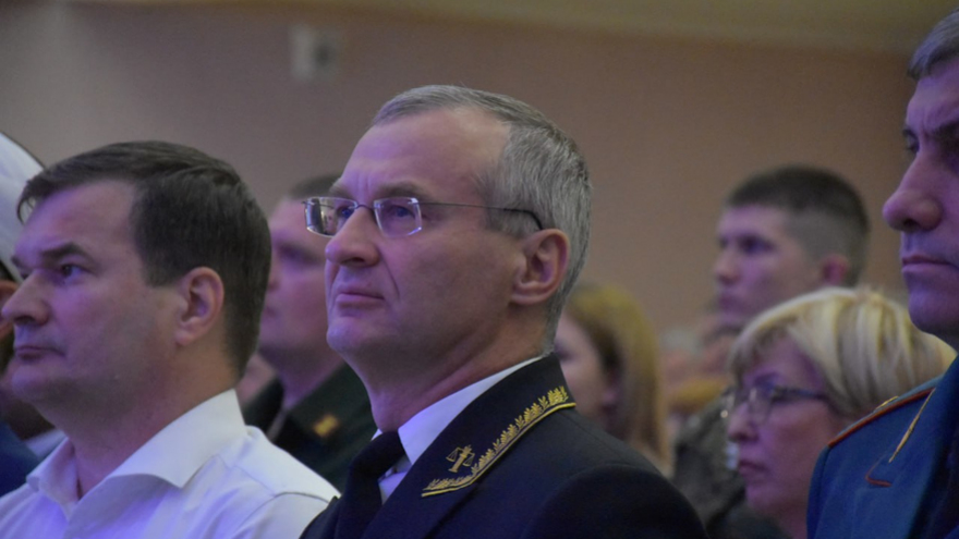 Саратовской семье с 9 детьми вручили орден Родительская слава