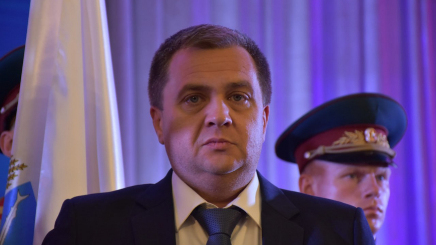 Саратовской семье с 9 детьми вручили орден Родительская слава