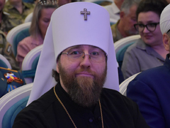 Саратовской семье с 9 детьми вручили орден Родительская слава