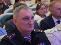 Саратовской семье с 9 детьми вручили орден Родительская слава