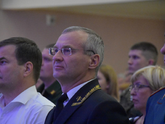 Саратовской семье с 9 детьми вручили орден Родительская слава