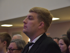 Саратовской семье с 9 детьми вручили орден Родительская слава