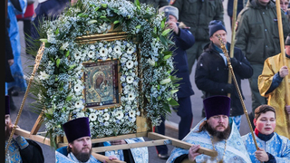 В Саратов везут Казанскую икону Божией Матери 1580 года: святыню искали целый век, а нашел ее случайно патриарх Кирилл
