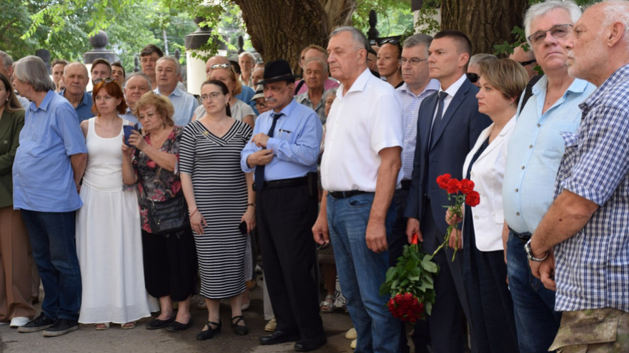 Равноценно подвигу: в СГУ открыли мемориальную доску в честь профессора Трубецкова