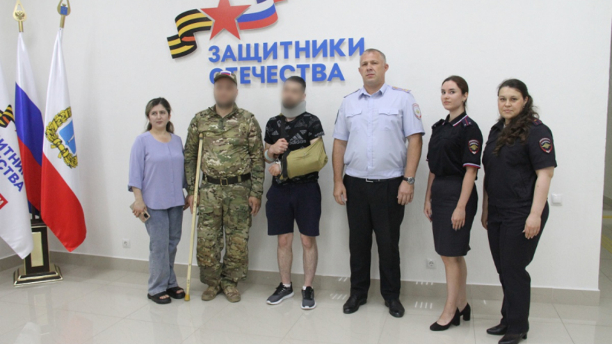 Еще один боец СВО из Узбекистана получил российское гражданство в Саратове