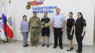 Еще один боец СВО из Узбекистана получил российское гражданство в Саратове