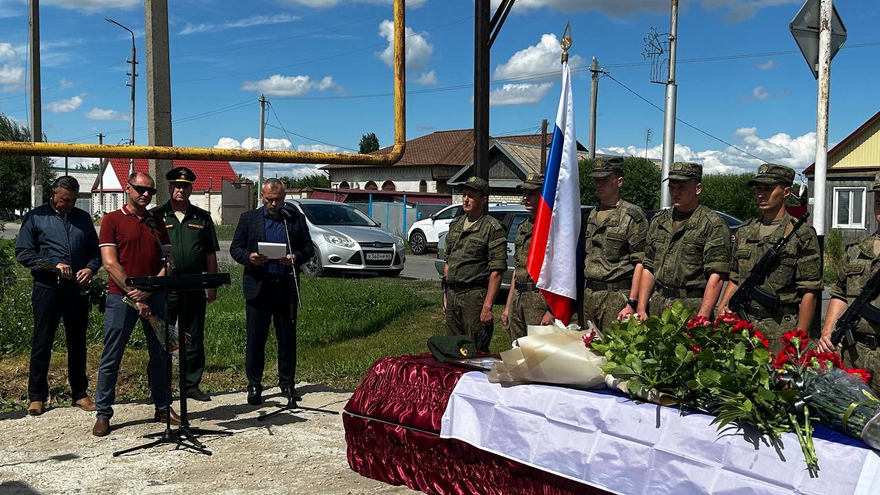 Власти сообщили о гибели еще трех саратовских бойцов на СВО