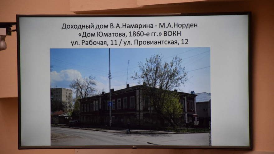 Мэрию призвали защитить аварийные дома-памятники от воров