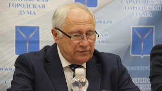 Глава Саратовской гордумы пообещал два раза в год покупать землякам саженцы