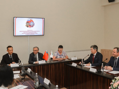 В Саратове замгенконсула из Китая заинтересовался применением искусственного интеллекта в обучении