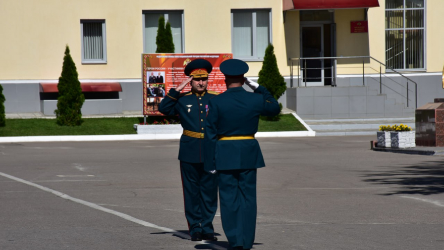 Место силы: Герой России Александр Белоглазов торжественно вступил в должность начальника саратовского института Росгвардии