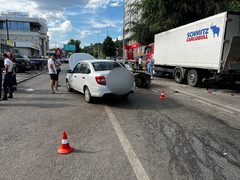 В Саратове два человека погибли в ДТП с грузовиком и легковушками