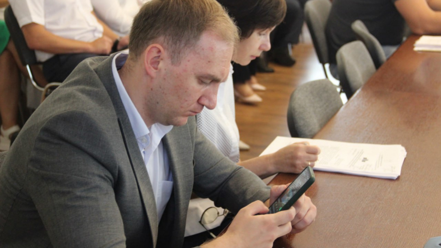 Власти Саратова потратят 5 млн на замену разбитой плитки на Волжской